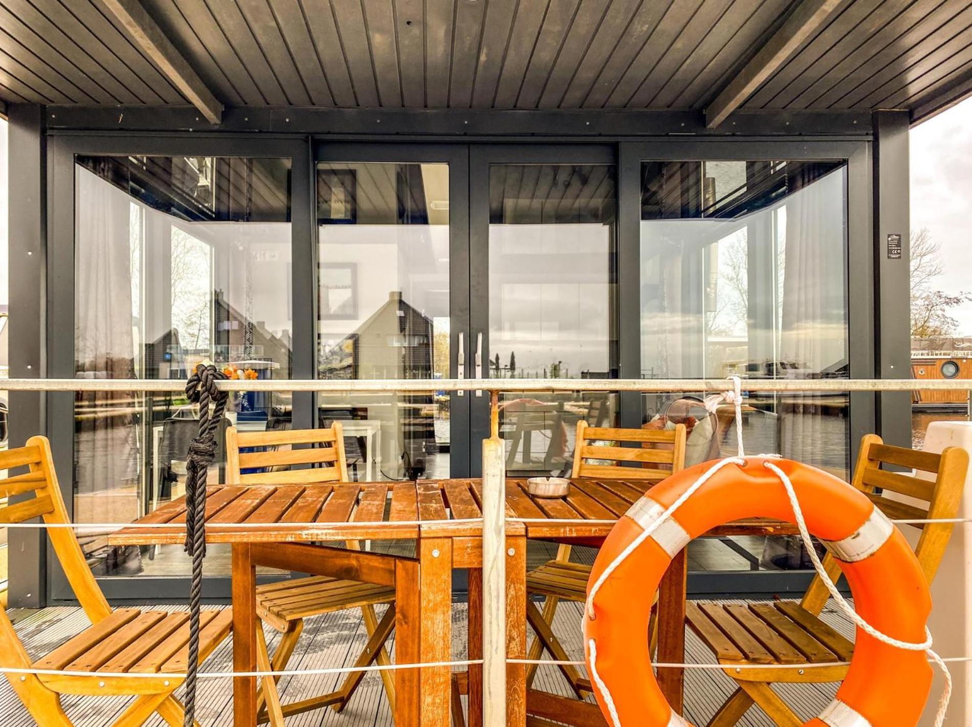 Houseboat Blue Sneekermeer Offingawier Exterior foto