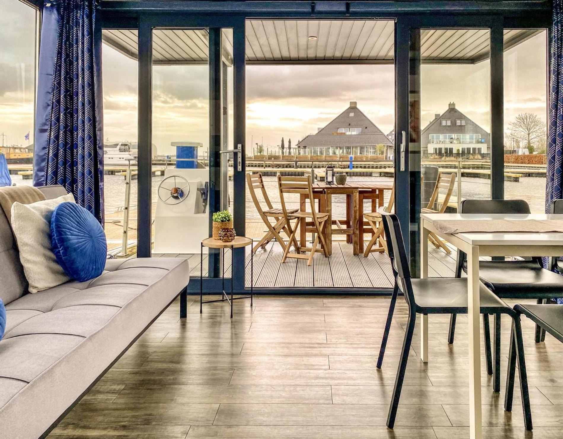 Houseboat Blue Sneekermeer Offingawier Exterior foto